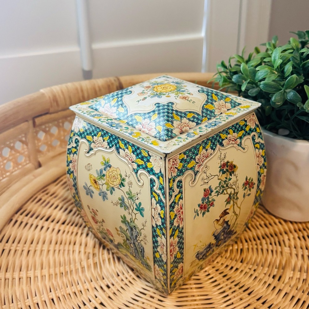 Vintage tin box